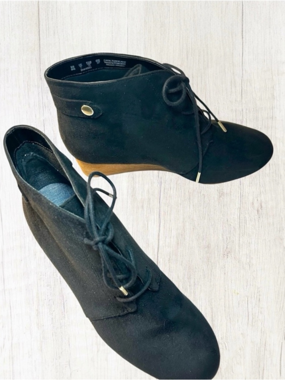 Dr. Scholl's Dakota Black Faux Suede Lace-Up Wedge Ankle Booties - Size 9 - Picture 7 of 10